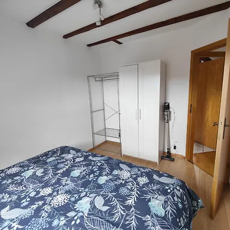 Cozy F2 Near Border Basel 4 People Apartment