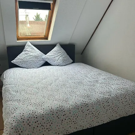 아파트 Cozy F2 Near Border Basel 4 People *